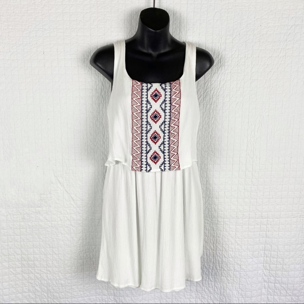 City Triangles White Embroidered Boho Mini Dress M